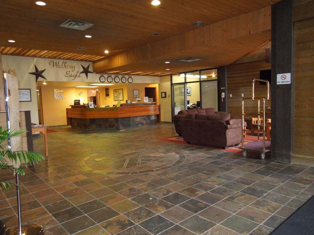 Walking Eagle Inn & Lodge Rocky Mountain House Buitenkant foto